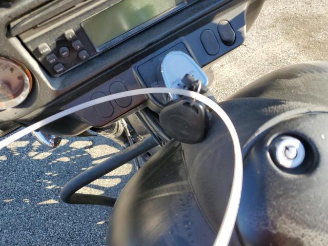 1HD1KB418AB631404 - 2010 HARLEY-DAVIDSON FLHX 灰色 照片 8