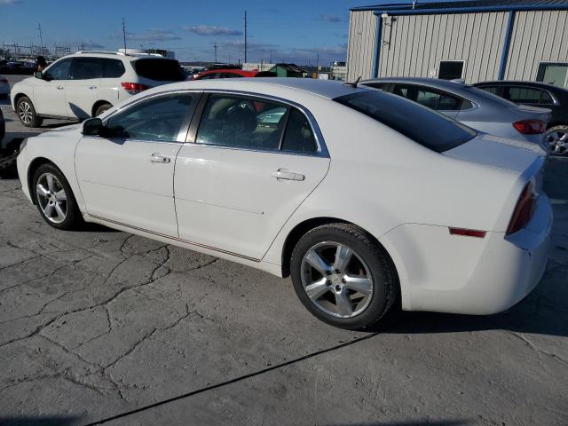 1G1ZD5EB7AF299089 - 2010 CHEVROLET MALIBU 2LT WHITE photo 2