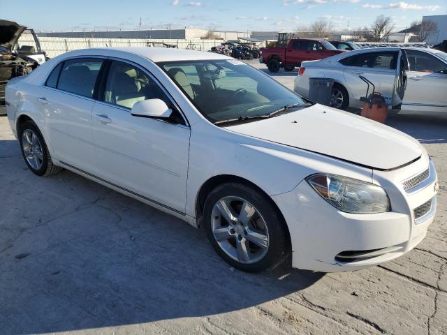 1G1ZD5EB7AF299089 - 2010 CHEVROLET MALIBU 2LT WHITE photo 4