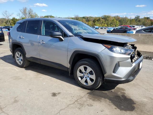 2T3F1RFV5NC282865 - 2022 TOYOTA RAV4 LE ვერცხლისფერი ფოტო 4