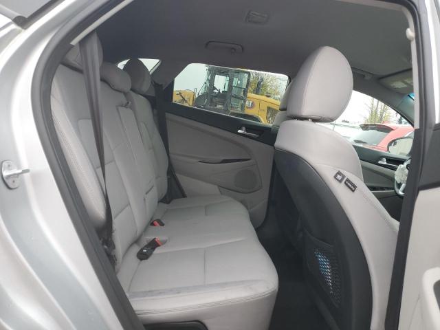 KM8J2CA48KU062271 - 2019 HYUNDAI TUCSON SE ვერცხლისფერი ფოტო 10