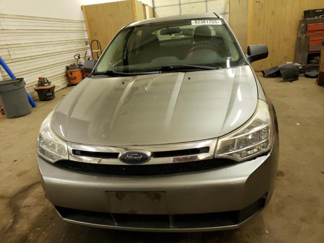 1FAHP35N68W265590 - 2008 FORD FOCUS SE SILVER photo 5