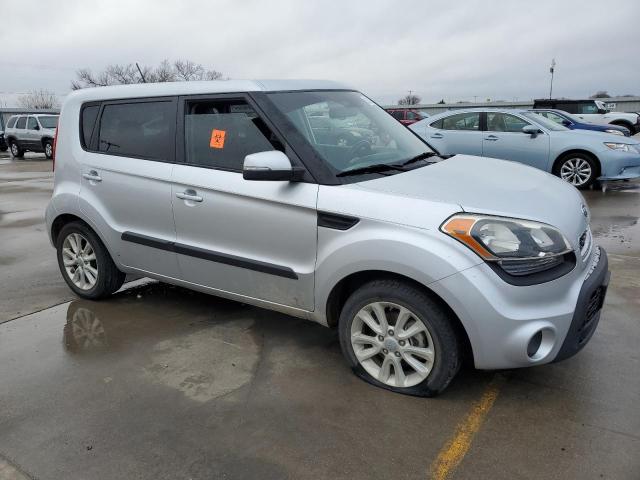 KNDJT2A64C7378618 - 2012 KIA SOUL + SILVER photo 4