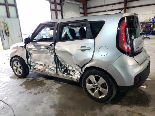 KNDJN2A27J7601030 - 2018 KIA SOUL SILVER photo 2