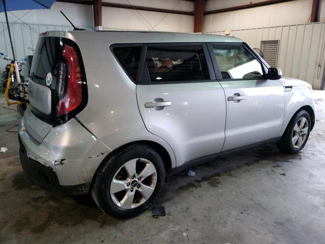 KNDJN2A27J7601030 - 2018 KIA SOUL SILVER photo 3