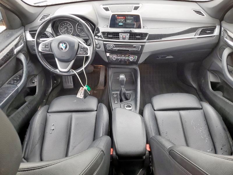 WBXHT3C34J5F89758 - 2018 BMW X1 XDRIVE28I CHARCOAL photo 8