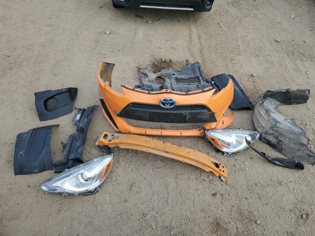 JTDKDTB39H1591490 - 2017 TOYOTA PRIUS C 橙色 照片 12