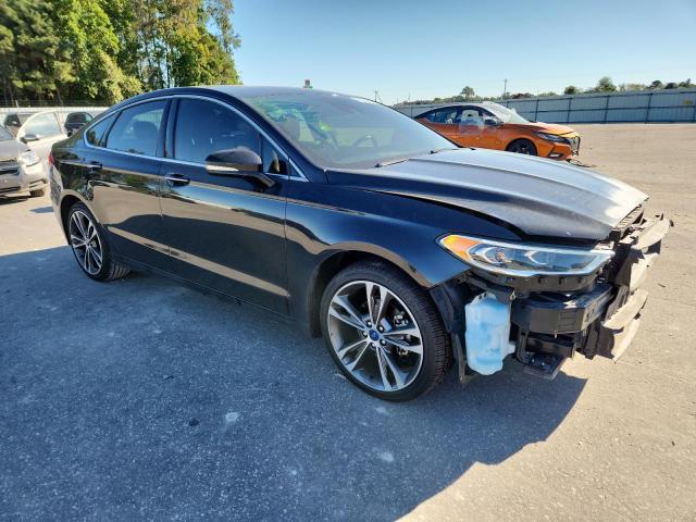 3FA6P0K91LR137315 - 2020 FORD FUSION TITANIUM BLACK photo 4