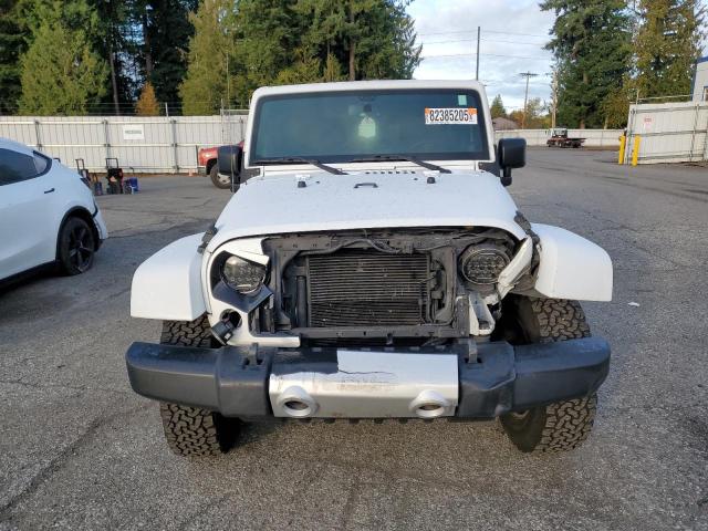 1C4BJWEGXEL273242 - 2014 JEEP WRANGLER U SAHARA WHITE photo 5