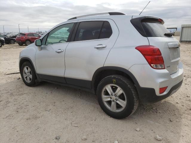 KL7CJLSB7JB507118 - 2018 CHEVROLET TRAX 1LT SILVER photo 2