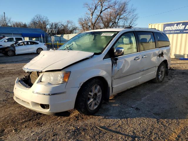 2A4RR6DX2AR125638 - 2010 CHRYSLER TOWN&COUNT LIMITED WHITE photo 1