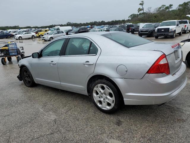 3FAHP0HA8AR138808 - 2010 FORD FUSION SE SILVER photo 2