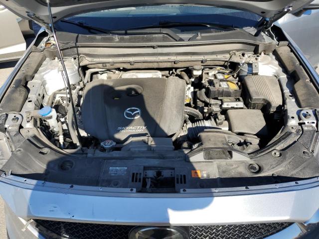 JM3KFADM3K0607708 - 2019 MAZDA CX-5 GRAND TOURING SILVER photo 12