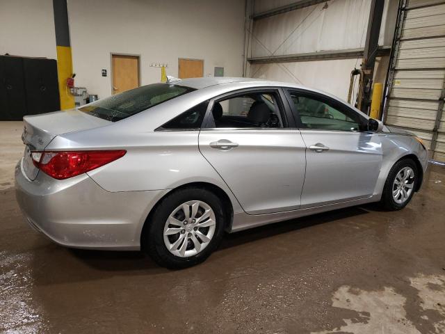 5NPEB4AC9CH490610 - 2012 HYUNDAI SONATA GLS SILVER photo 3