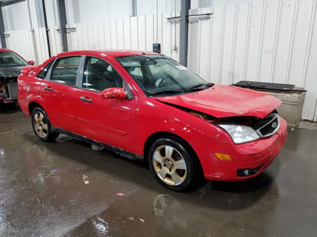 1FAHP34N37W224334 - 2007 FORD FOCUS ZX4 RED photo 4