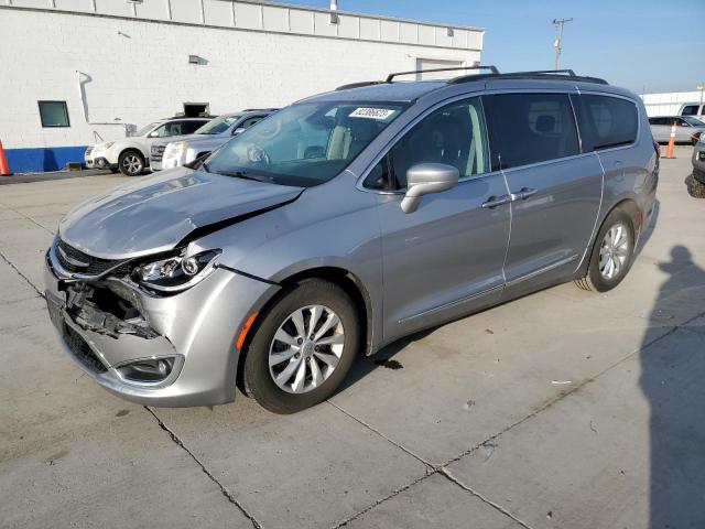 2C4RC1BG6HR803038 - 2017 CHRYSLER PACIFICA TOURING L SILVER photo 1