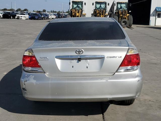 4T1BE32K75U619667 - 2005 TOYOTA CAMRY LE Күміс фото 6