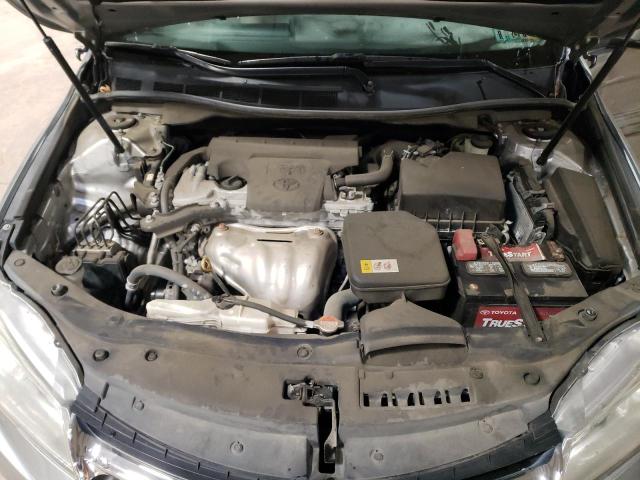 4T1BF1FK4GU261703 - 2016 TOYOTA CAMRY LE SILVER photo 11