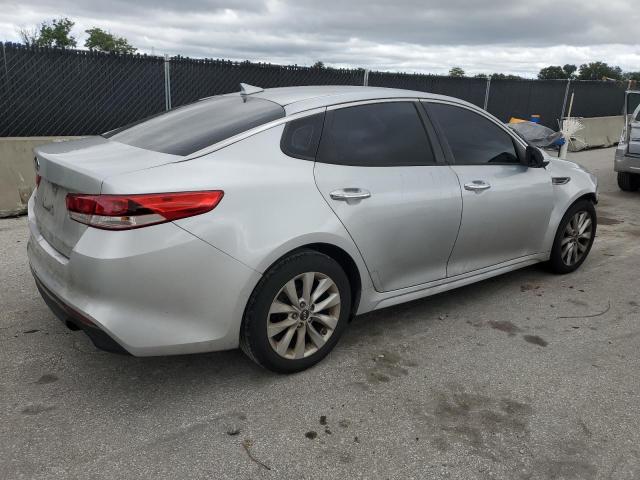 5XXGT4L30GG001483 - 2016 KIA OPTIMA LX SILVER photo 3