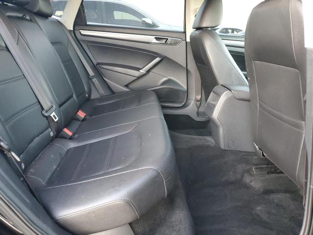 1VWDT7A32HC045278 - 2017 VOLKSWAGEN PASSAT R-LINE Schwarz Foto 10