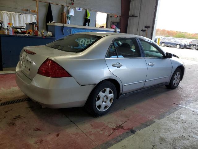 1HGCM56467A081732 - 2007 HONDA ACCORD LX SILVER photo 3