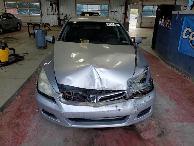 1HGCM56467A081732 - 2007 HONDA ACCORD LX SILVER photo 5
