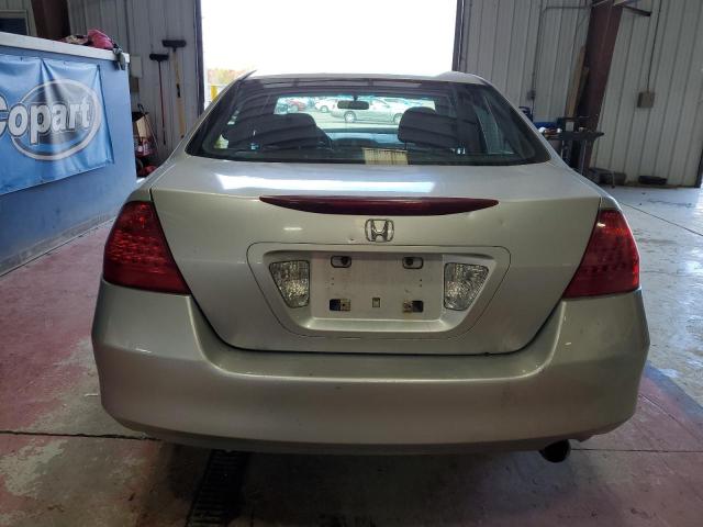 1HGCM56467A081732 - 2007 HONDA ACCORD LX SILVER photo 6