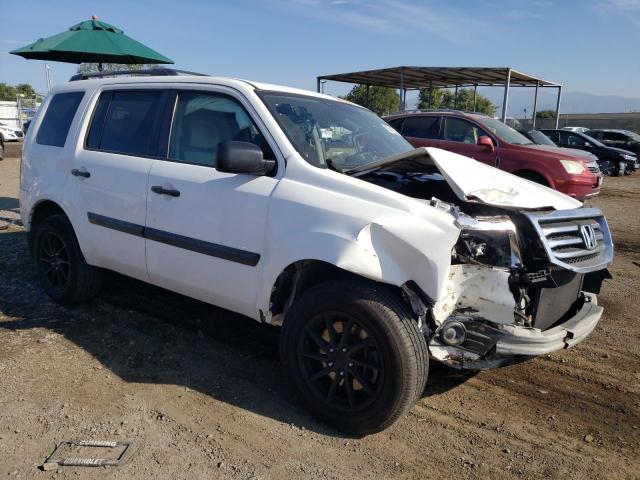 5FNYF3H23DB027502 - 2013 HONDA PILOT LX WHITE photo 4