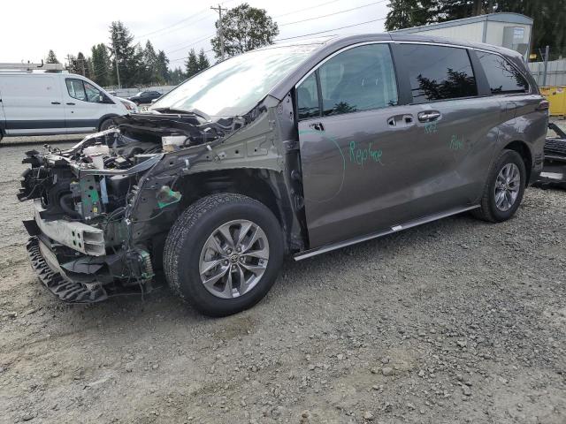 2023 TOYOTA SIENNA XLE, 