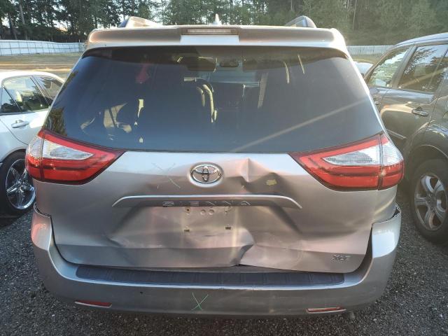 5TDYZ3DC9JS924613 - 2018 TOYOTA SIENNA XLE ვერცხლისფერი ფოტო 6