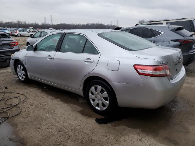 4T1BF3EK0BU756566 - 2011 TOYOTA CAMRY BASE SILVER photo 2