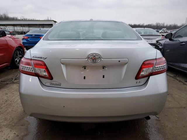 4T1BF3EK0BU756566 - 2011 TOYOTA CAMRY BASE SILVER photo 6