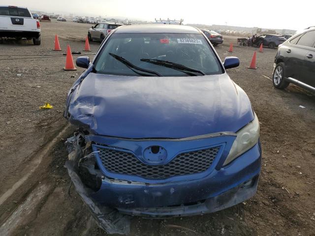 4T1BF3EKXBU702188 - 2011 TOYOTA CAMRY BASE BLUE photo 5