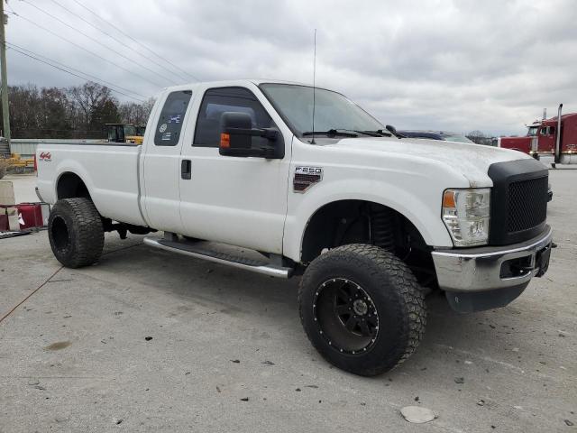 1FTSX21R18EC93452 - 2008 FORD F250 SUPER DUTY WHITE photo 4