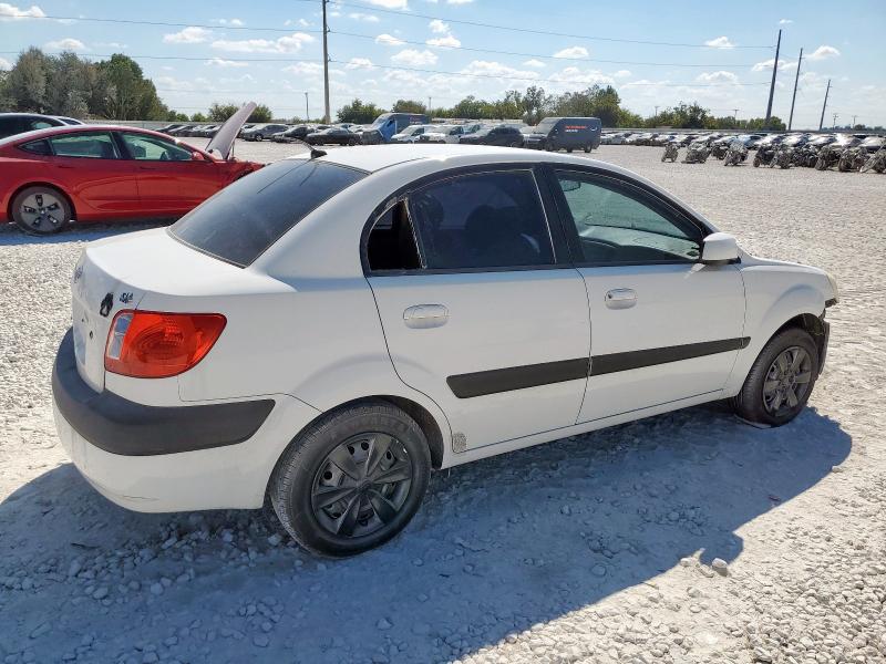 KNADE123576210520 - 2007 KIA RIO BASE WHITE photo 3