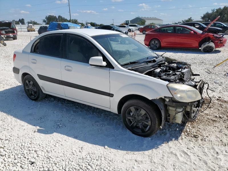 KNADE123576210520 - 2007 KIA RIO BASE WHITE photo 4