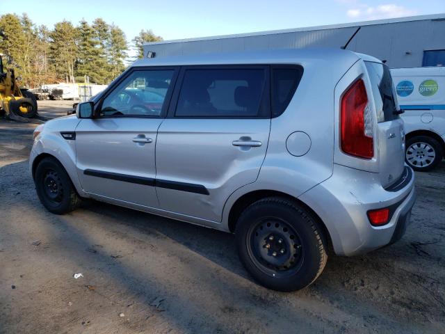 KNDJT2A54C7418784 - 2012 KIA SOUL SILVER photo 2