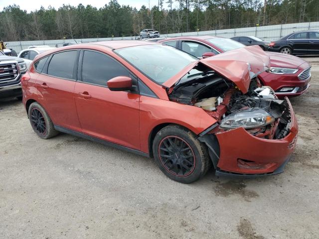 1FADP3K2XJL318954 - 2018 FORD FOCUS SE RED photo 4