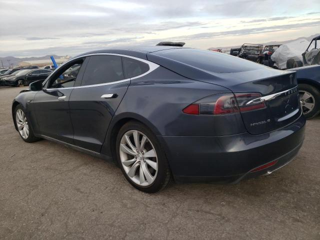 5YJSA1E26FF108350 - 2015 TESLA MODEL S Grafit foto 2