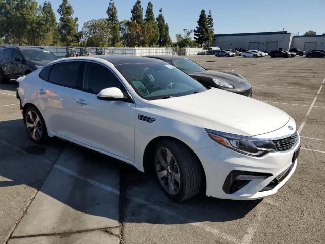 5XXGT4L39KG370139 - 2019 KIA OPTIMA LX Weiß Foto 4