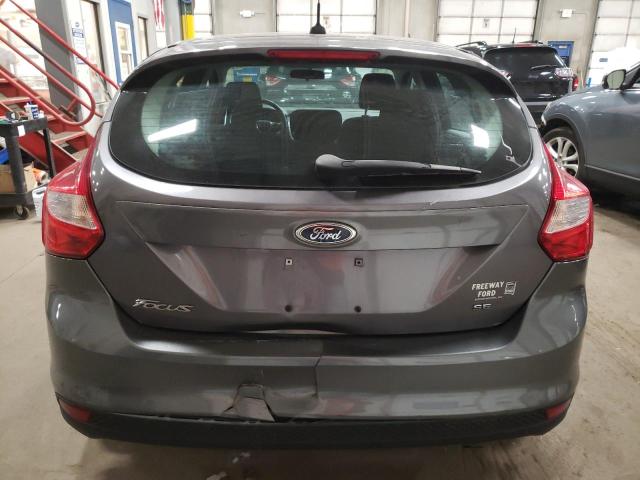 1FAHP3K20CL190468 - 2012 FORD FOCUS SE GRAY photo 6