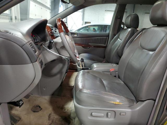 5TDBA22C45S053183 - 2005 TOYOTA SIENNA XLE GRAY photo 7