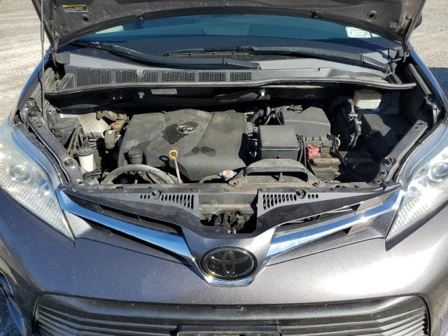5TDYZ3DC9JS960480 - 2018 TOYOTA SIENNA XLE Серый фото 12