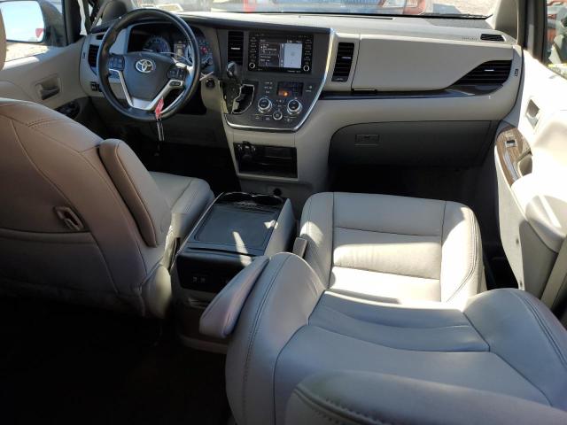 5TDYZ3DC9JS960480 - 2018 TOYOTA SIENNA XLE Серый фото 8