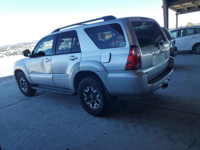 JTEBU14R560082694 - 2006 TOYOTA 4RUNNER SR5 SILVER photo 2