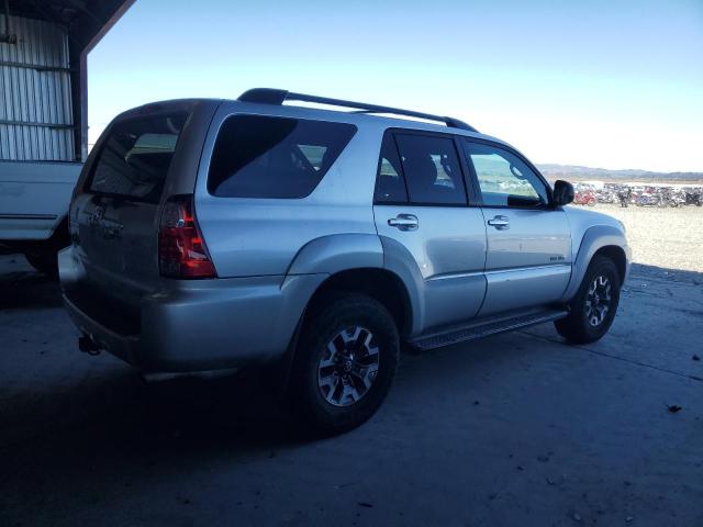 JTEBU14R560082694 - 2006 TOYOTA 4RUNNER SR5 SILVER photo 3