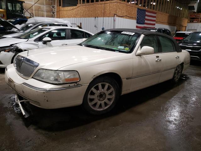 2007 LINCOLN TOWN CAR SIGNATURE LIMITED, 