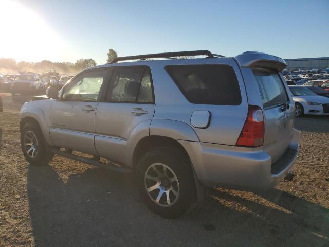JTEBU14R08K015198 - 2008 TOYOTA 4RUNNER SR5 SILVER photo 2