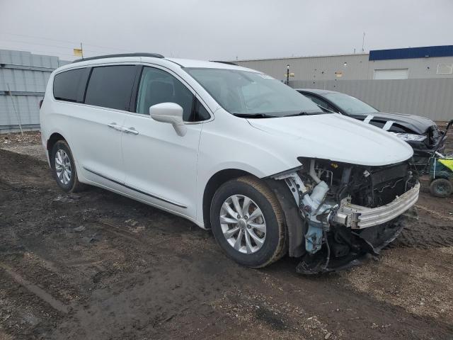 2C4RC1BG7HR576779 - 2017 CHRYSLER PACIFICA TOURING L WHITE photo 4