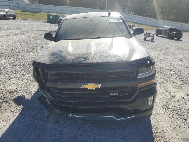 3GCUKREC9JG540611 - 2018 CHEVROLET SILVERADO K1500 LT Schwarz Foto 5